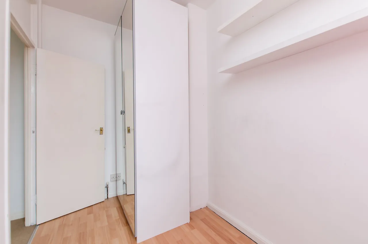76 Coteford Street, London, photo 9