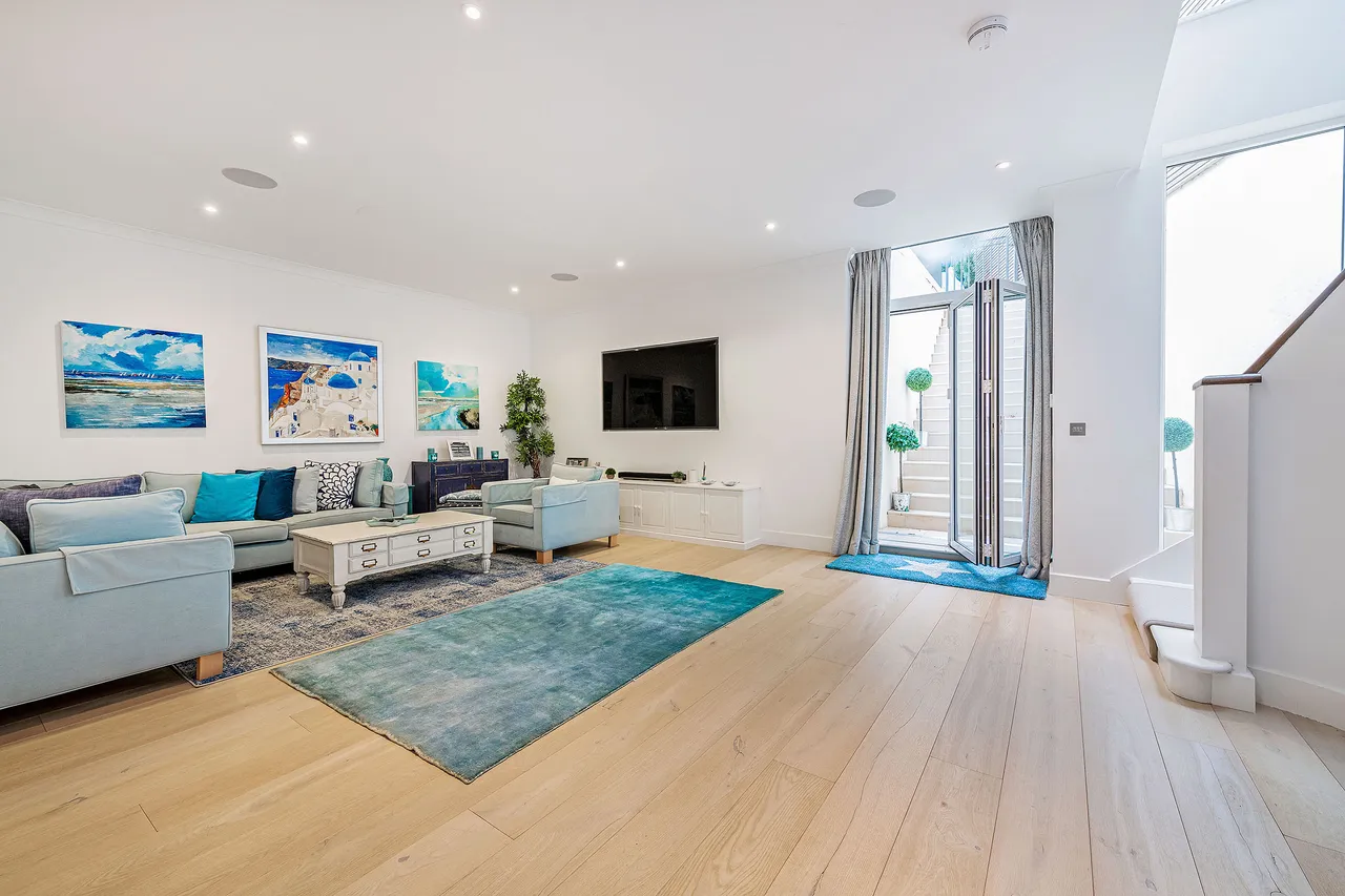 Parke Road, Richmond Upon Thames, SW13, photo 10