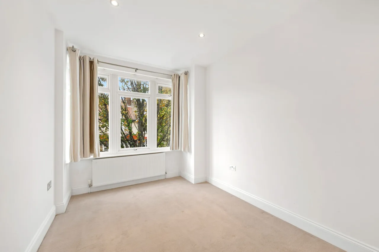Gore Road, London, SW20, photo 4