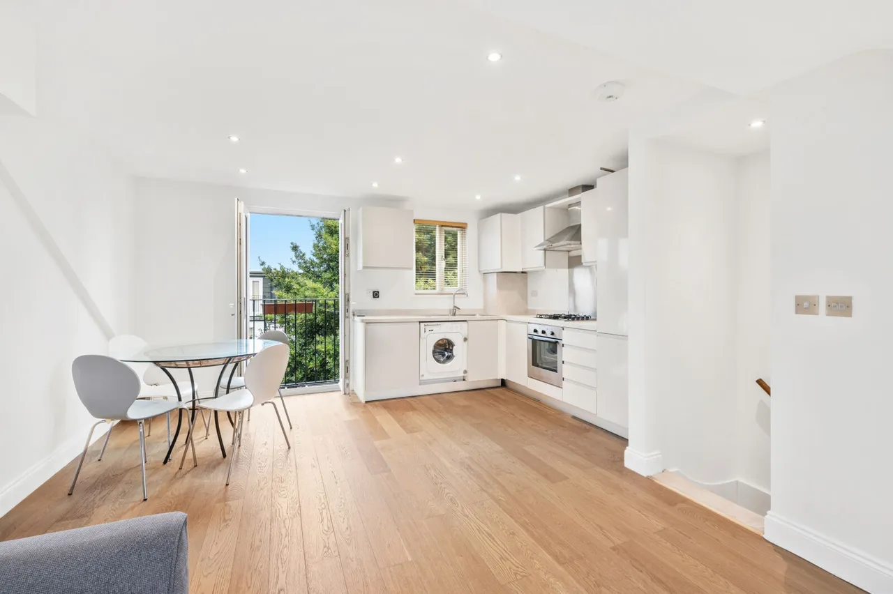 Gore Road, London, SW20, photo 9