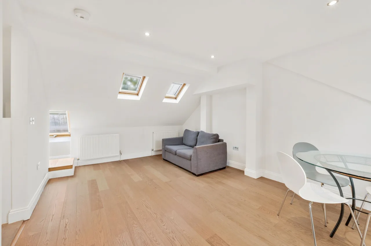 Gore Road, London, SW20, photo 8
