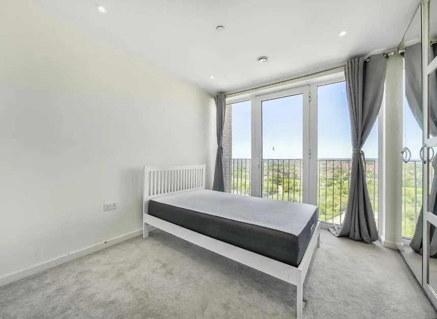 Moorhen Drive, Hendon, NW9, photo 5