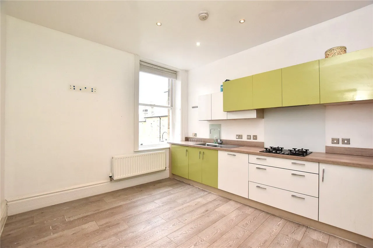 Norwood Drive, Menston, LS29, photo 4