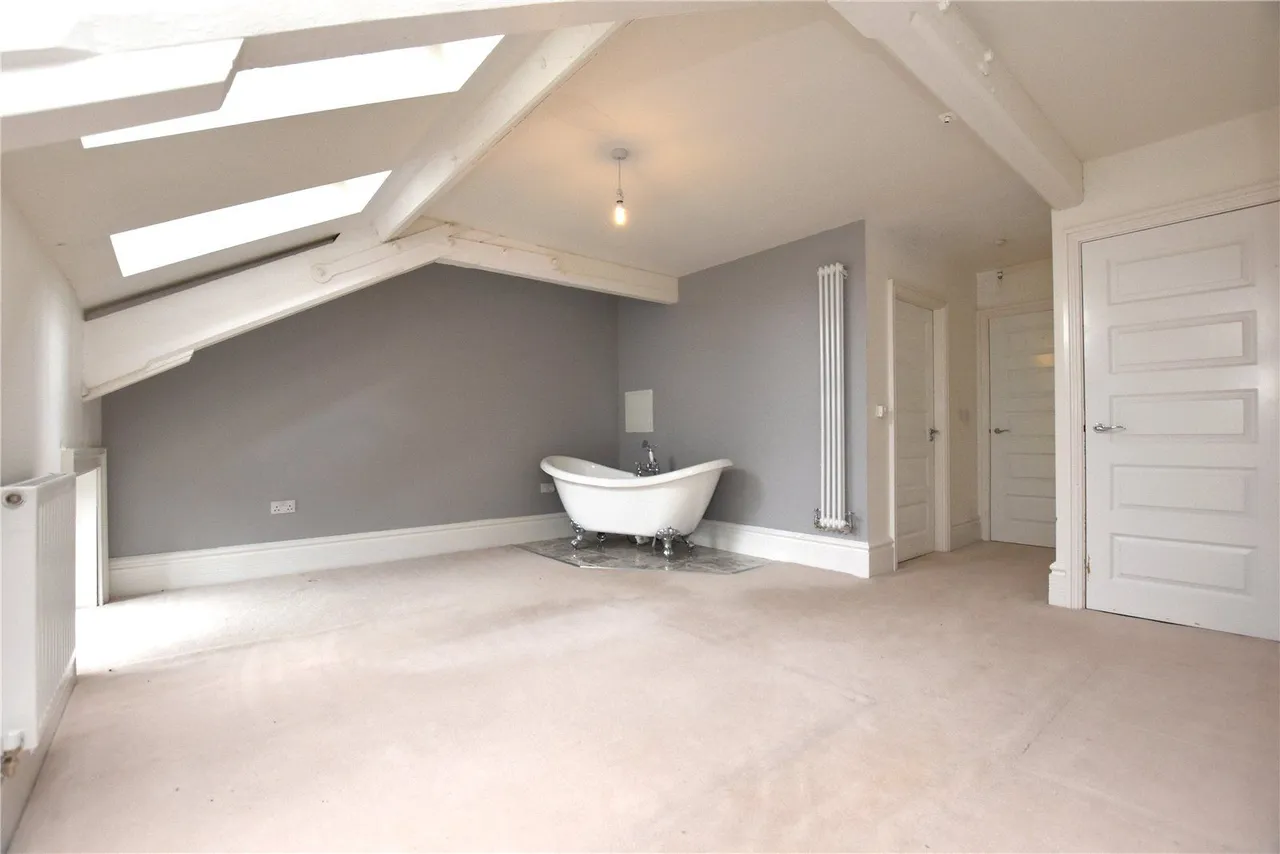 Norwood Drive, Menston, LS29, photo 10