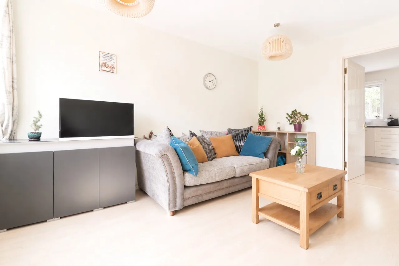 Jessett Drive, Church Crookham, Fleet, Hampshire, GU52 0XB, photo 10