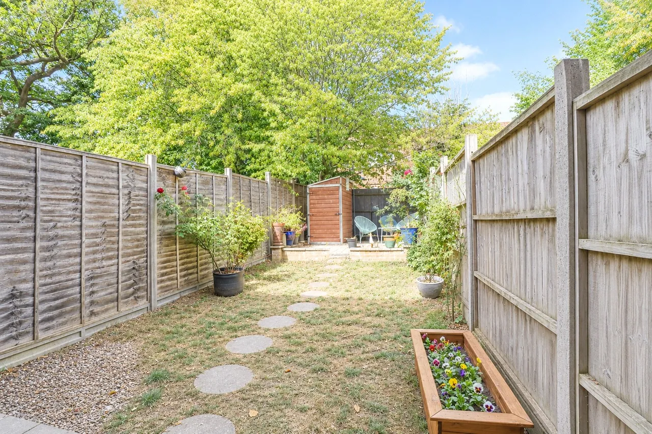 Jessett Drive, Church Crookham, Fleet, Hampshire, GU52 0XB, photo 4