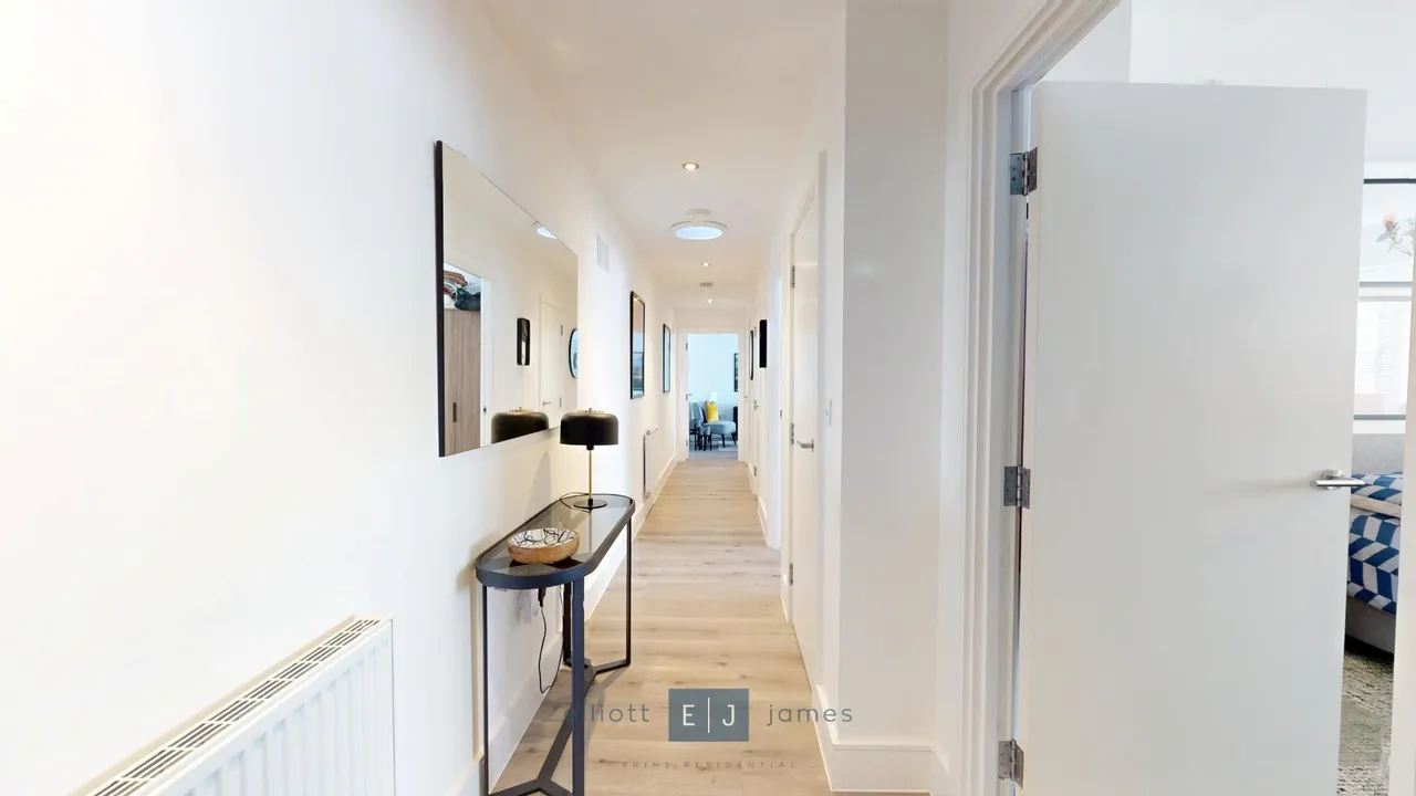 Royal Oak Close, Loughton, photo 5