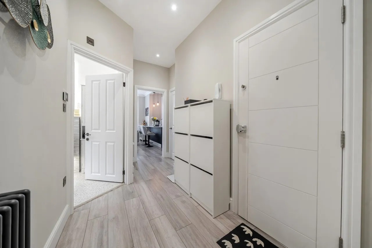 Bellingham Road, SE6, photo 19