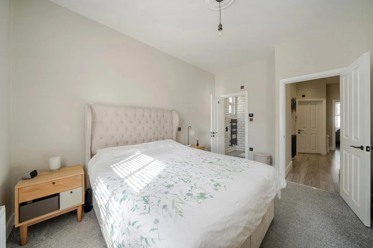 Bellingham Road, SE6, photo 18