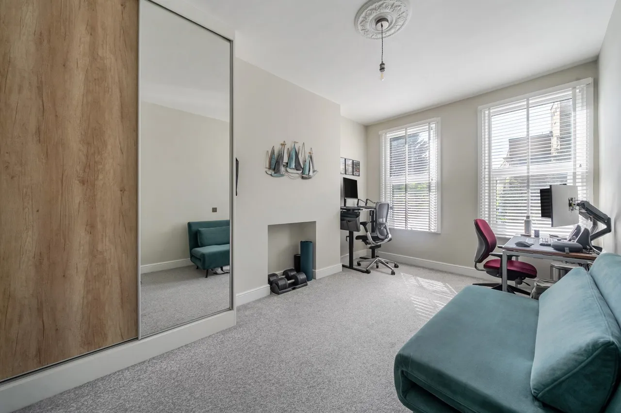 Bellingham Road, SE6, photo 11