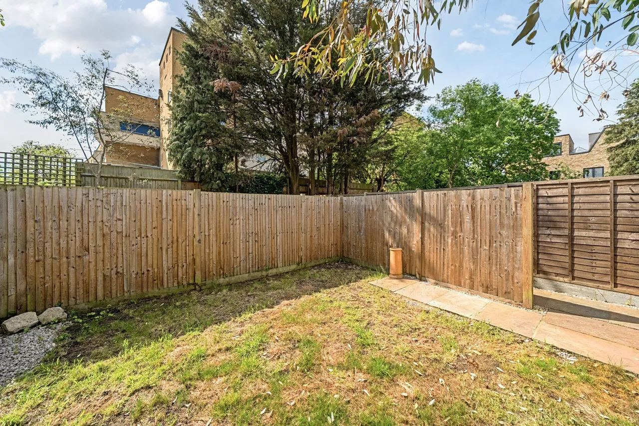 Bellingham Road, SE6, photo 22