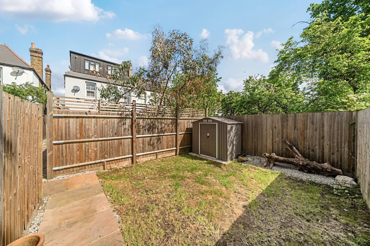 Bellingham Road, SE6, photo 23