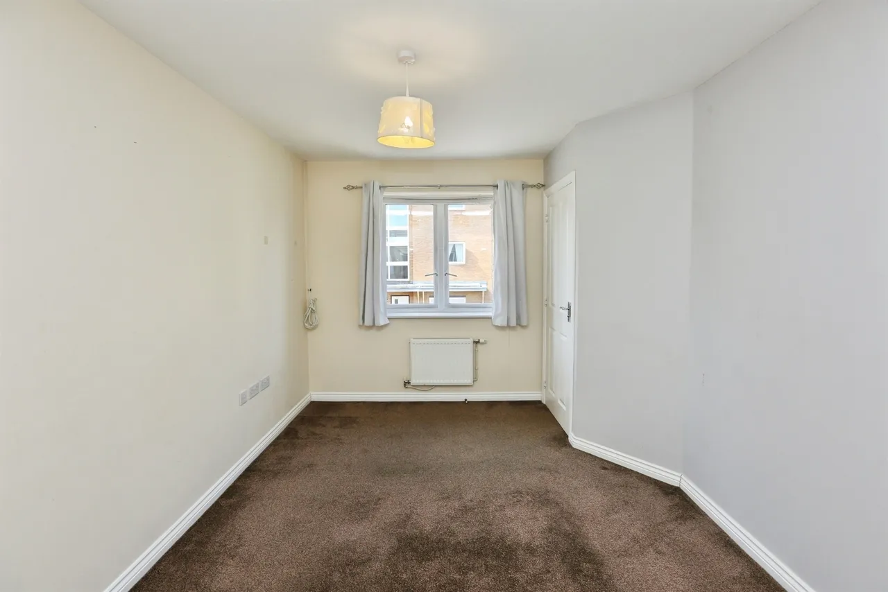 Little Woodham Lane, Gosport, PO13, photo 6