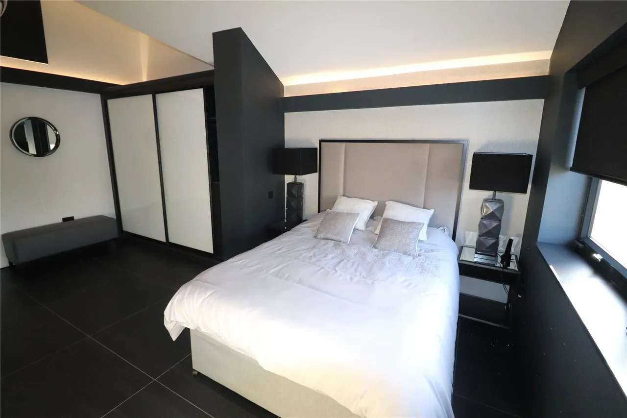 Hall Green Lane, Hutton, Brentwood, Essex, CM13, photo 5
