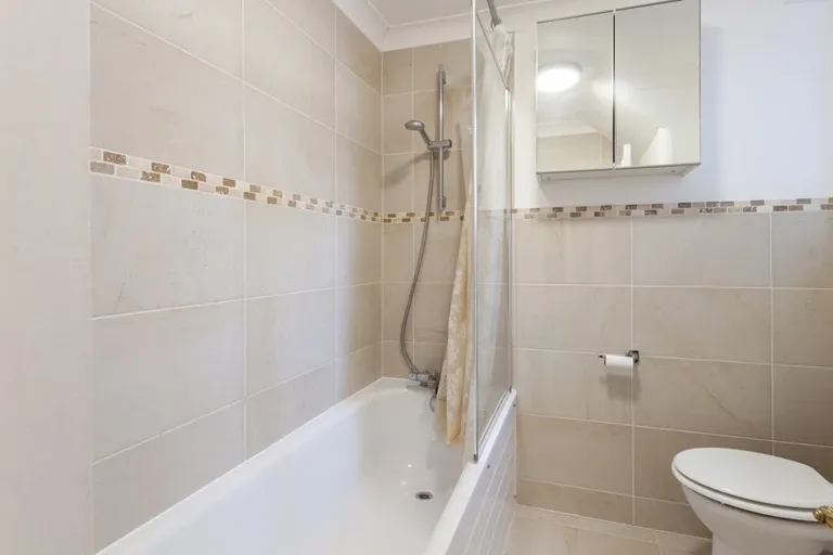 Broadhurst Gardens, South Hampstead, NW6 3QT, photo 3