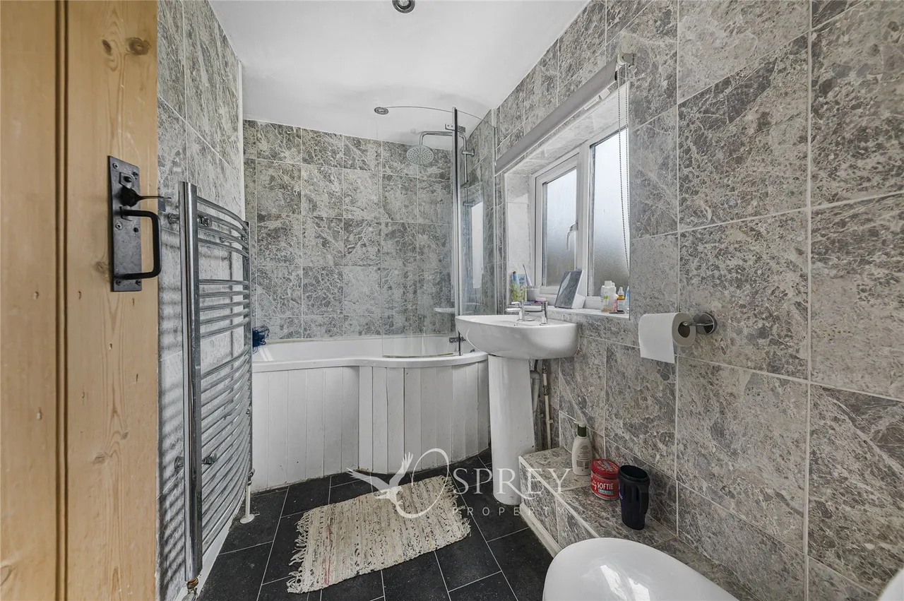 Benefield Road, Oundle, PE8, photo 5