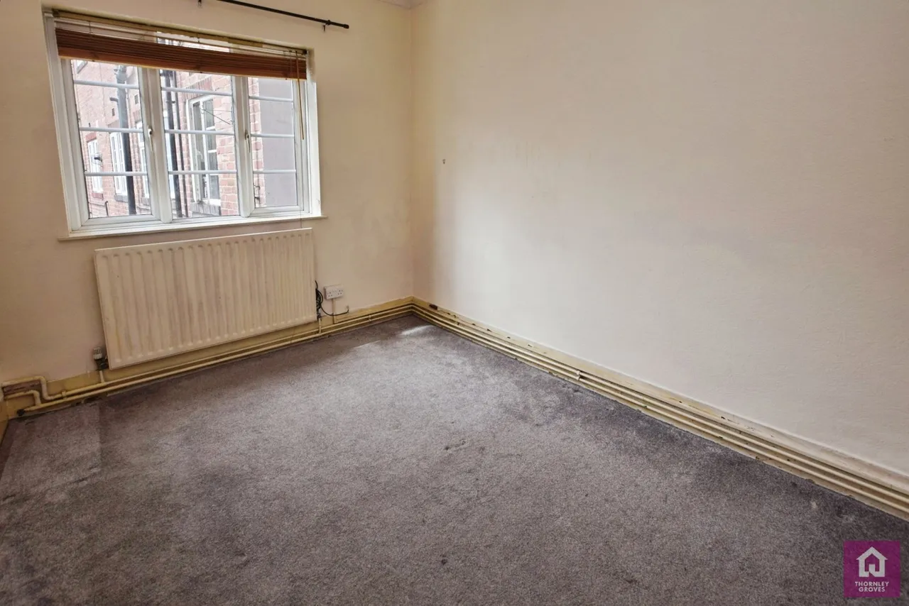 Flixton Road, Urmston, M41, photo 6