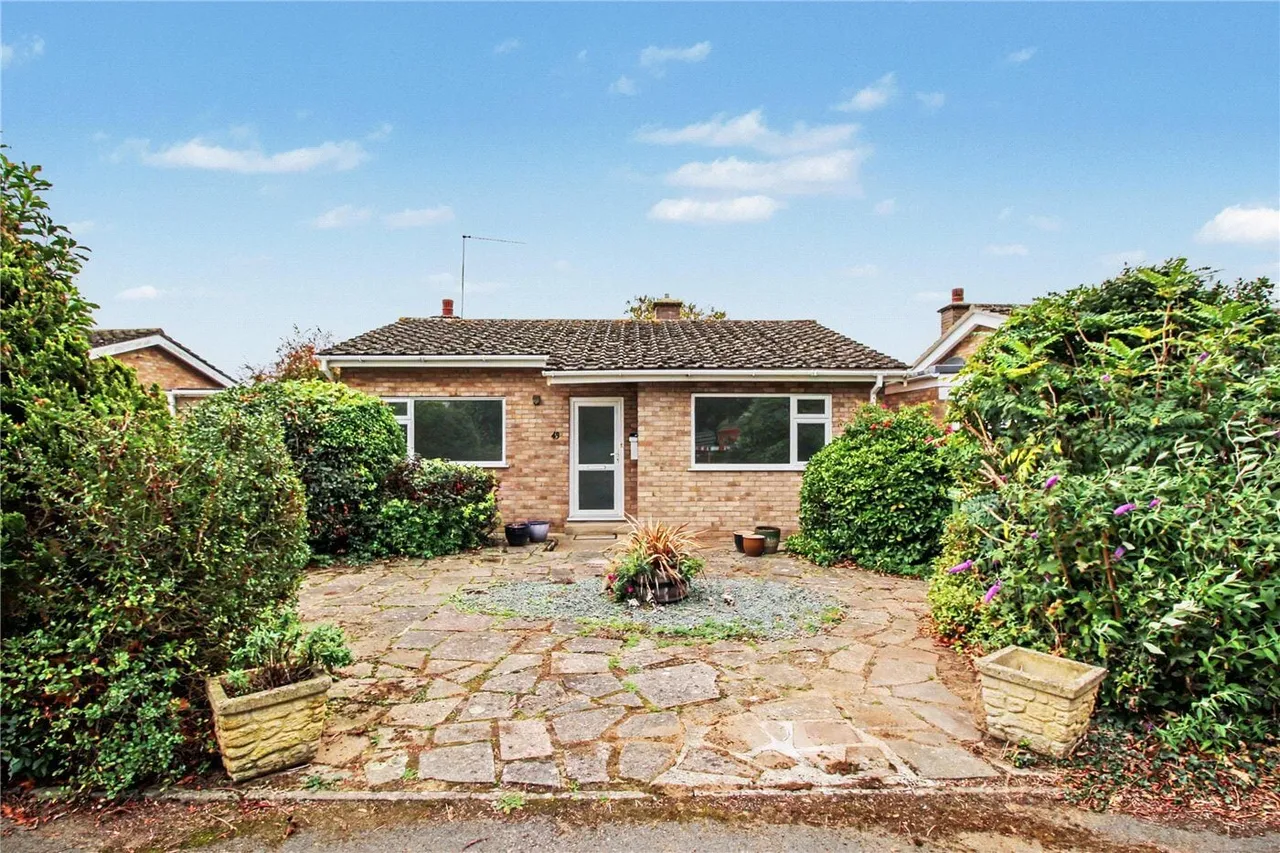 2 bed house for sale, Chichester Road, Halesworth, IP19