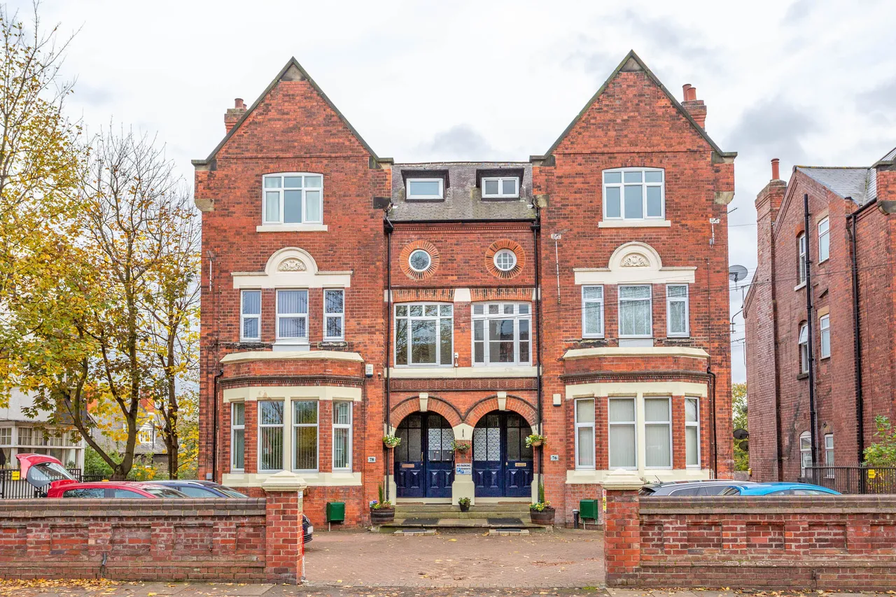 2 bed house for sale, Thorne Road, Wheatley, DN2