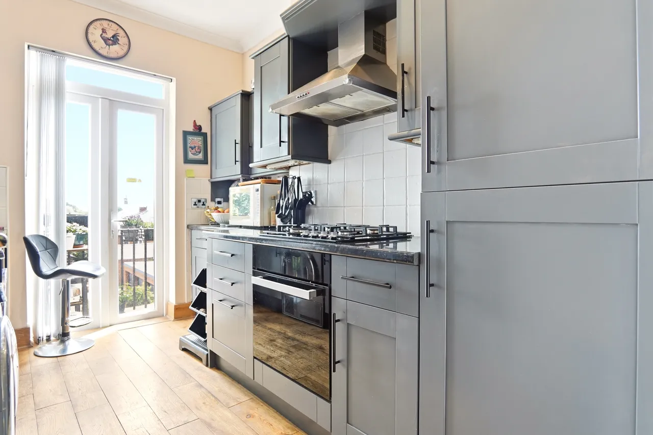 Thorne Road, Wheatley, DN2, photo 8