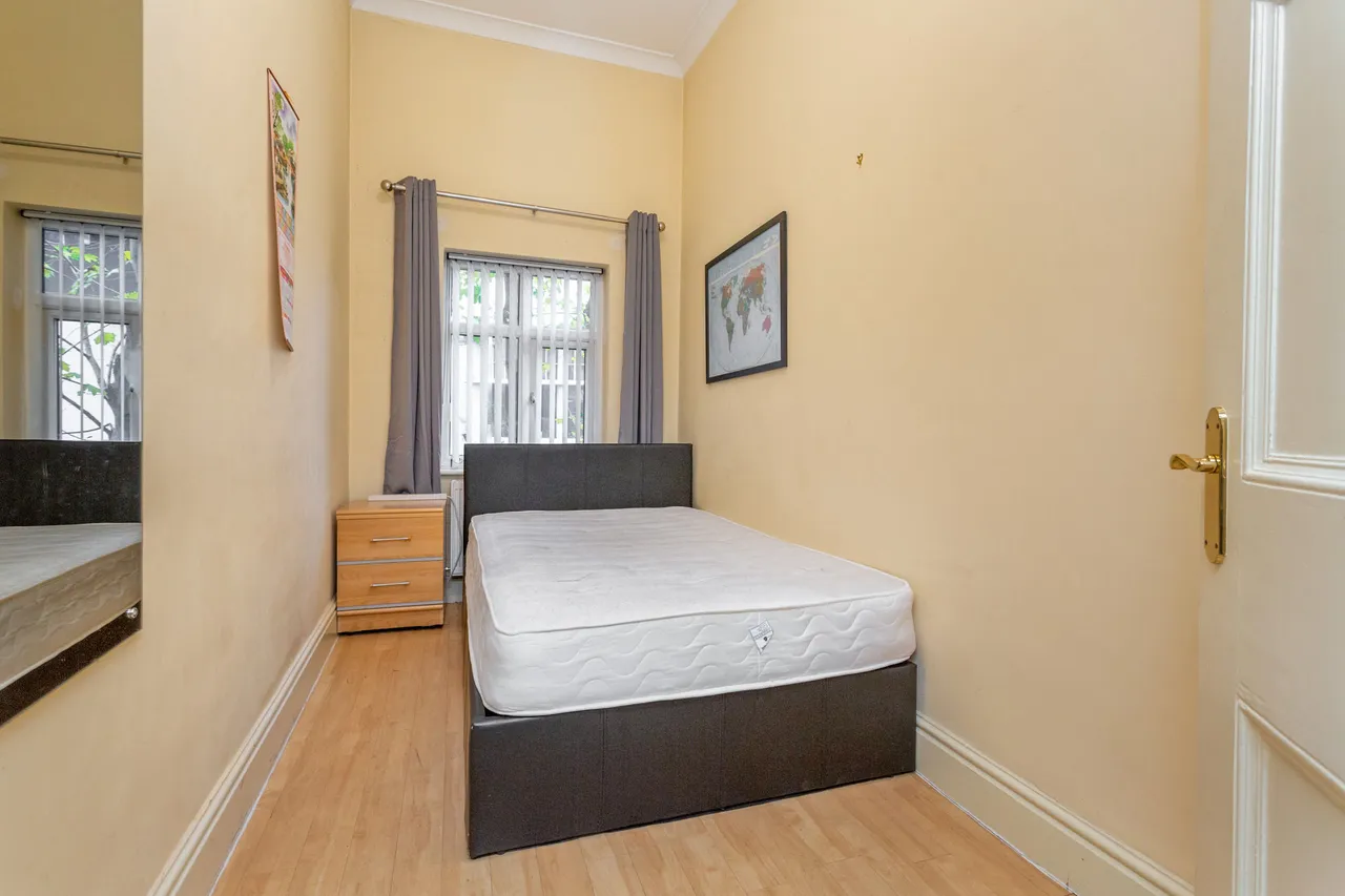 Thorne Road, Wheatley, DN2, photo 13