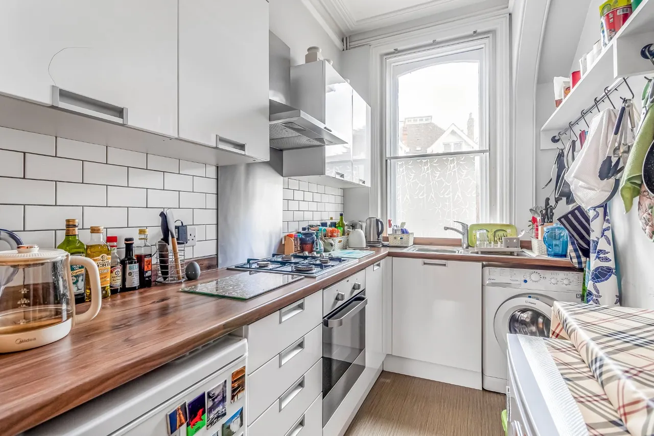 Finchley Road, Hampstead, NW3, photo 5