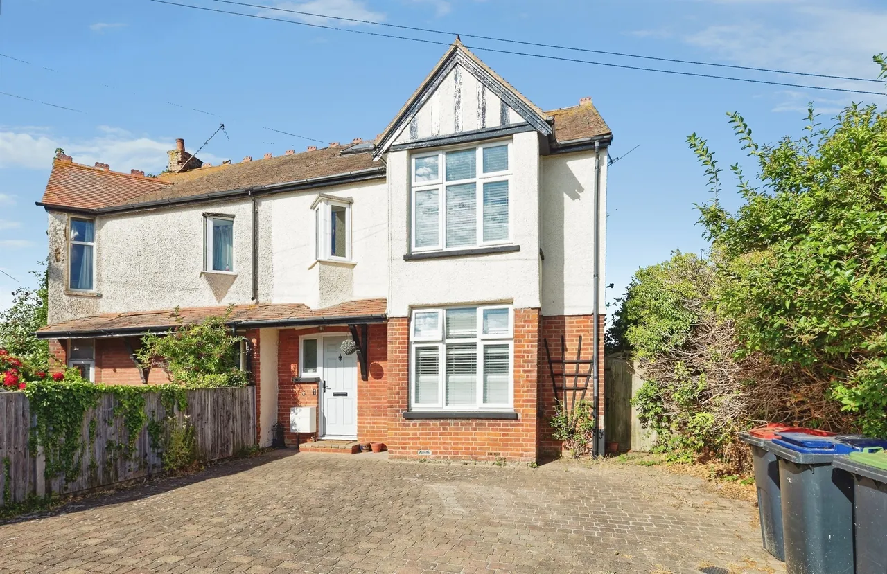 4 bed house for sale, Terminus Drive, Herne Bay, CT6