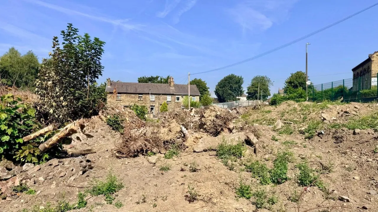 land residential to rent — Cater Lane, Heckmondwike