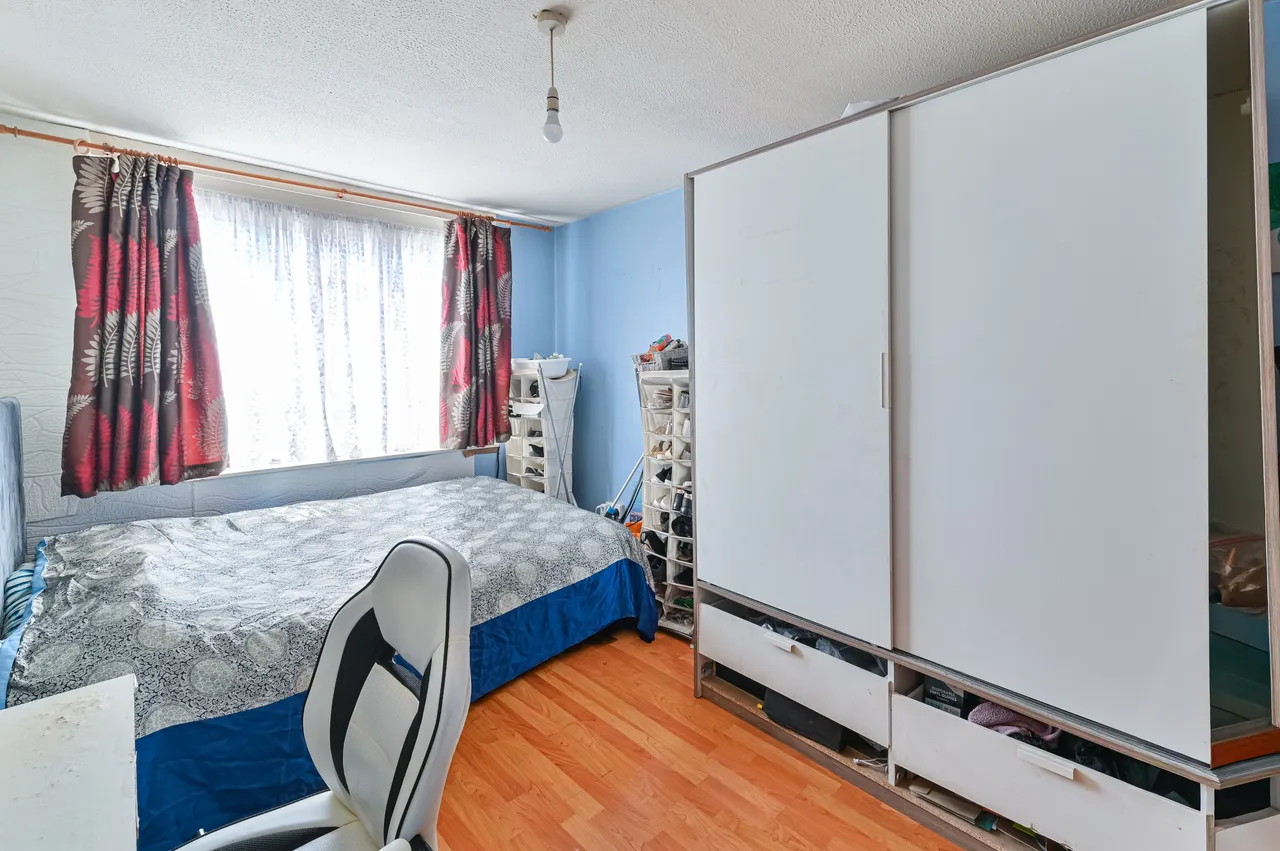 9 Rowan Avenue, London, photo 6