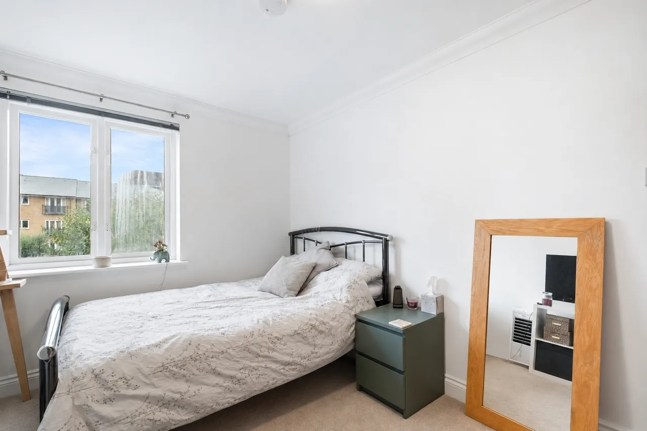 Cotton Row, London, SW11, photo 5