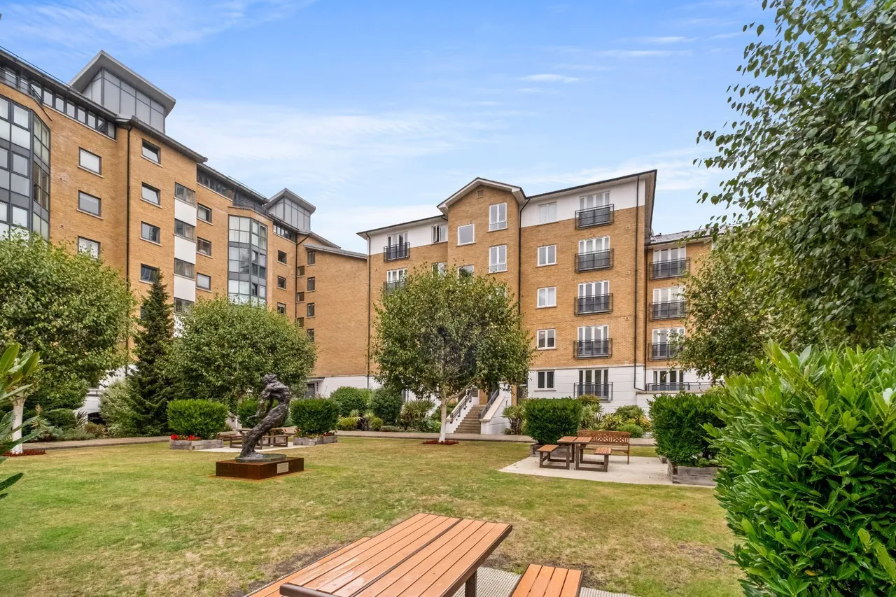 Cotton Row, London, SW11, photo 12