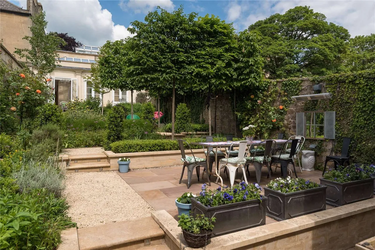 Queen Square, Bath, BA1, photo 16
