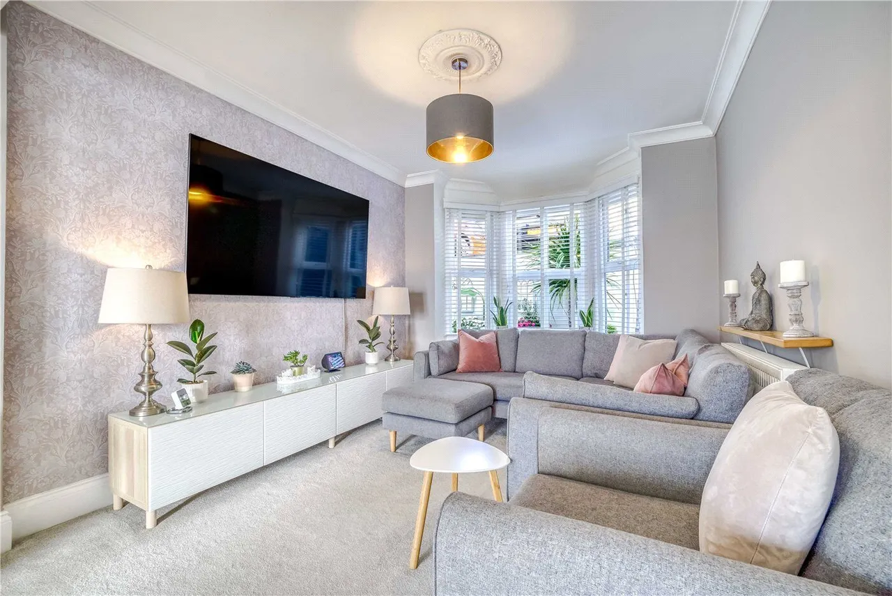 Lincoln Road, Parkstone, BH12, photo 3