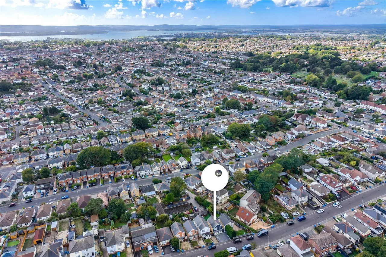 Lincoln Road, Parkstone, BH12, photo 12