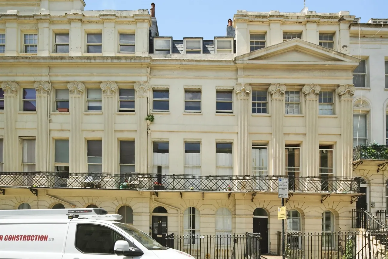 Oriental Place, Brighton, BN1, photo 16