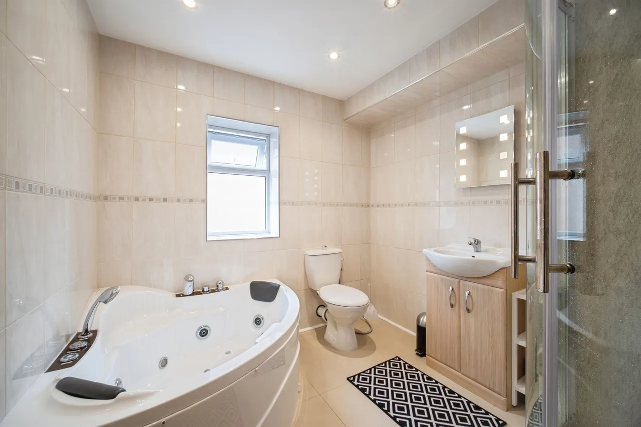 Poynings Crescent, Basingstoke, RG21, photo 5