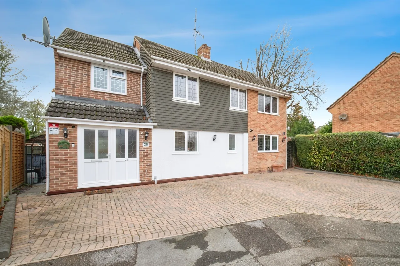 5 bed house for sale, Poynings Crescent, Basingstoke, RG21