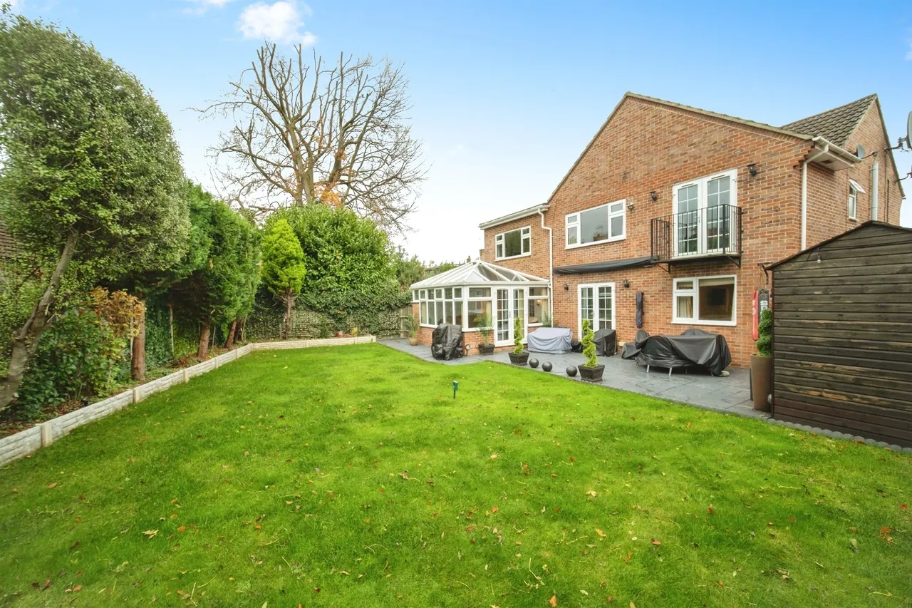 Poynings Crescent, Basingstoke, RG21, photo 3