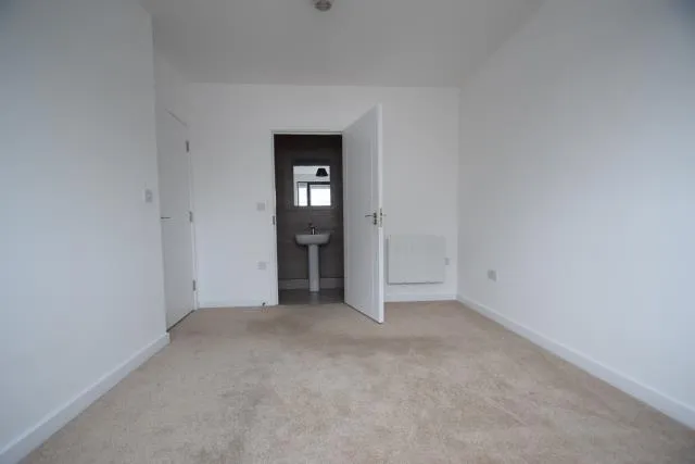 2 bedroom Flat for rent, photo 11