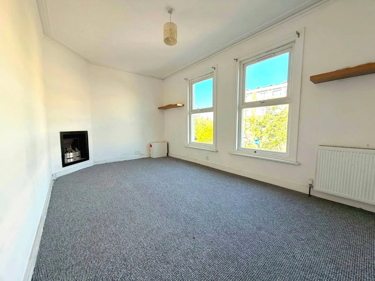 Walton Road, Woking, GU21, photo 2