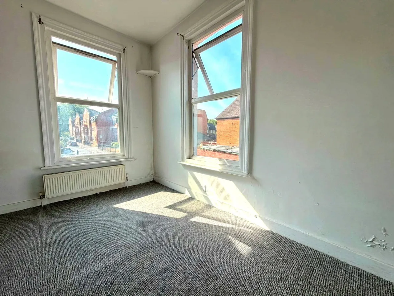 Walton Road, Woking, GU21, photo 4