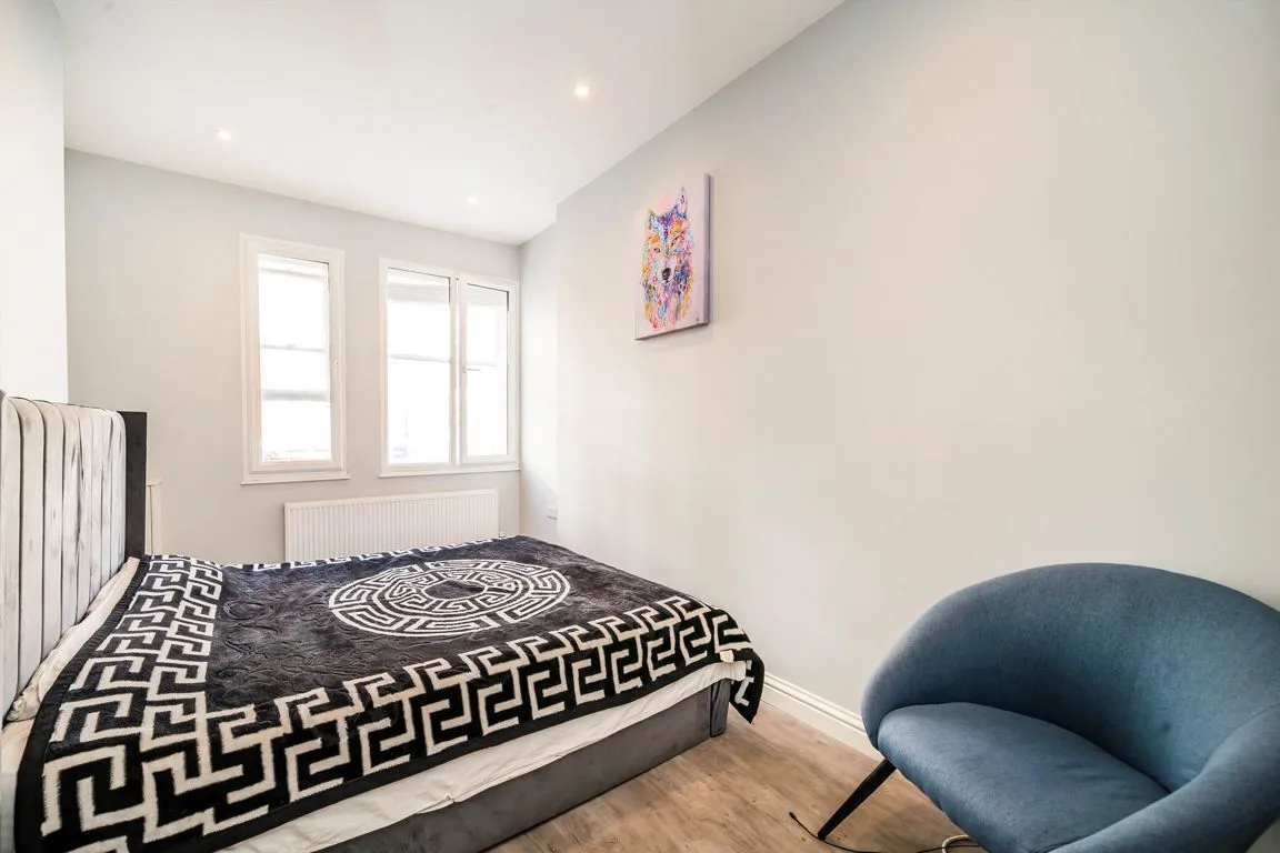 Bond Street, W5, photo 4