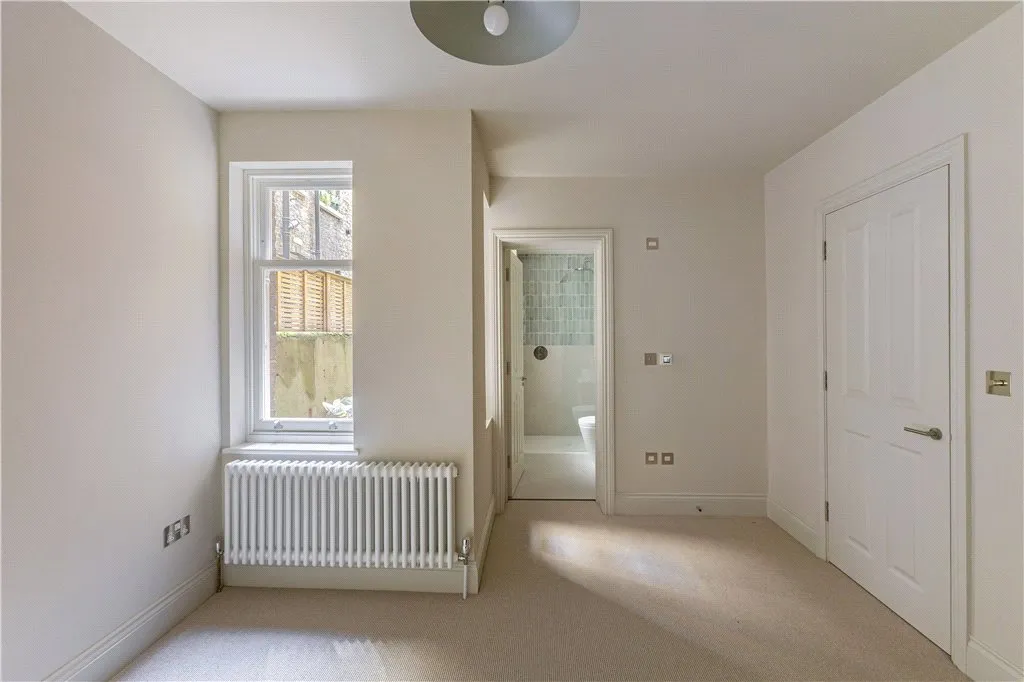 Rostrevor Road, London, SW6, photo 17