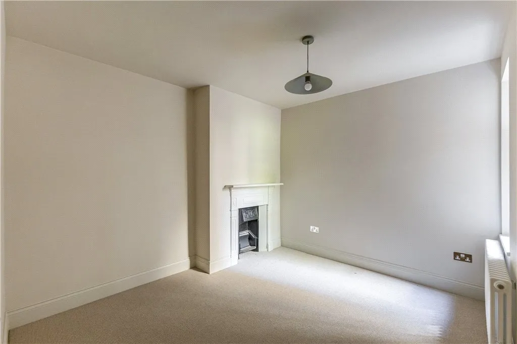 Rostrevor Road, London, SW6, photo 36