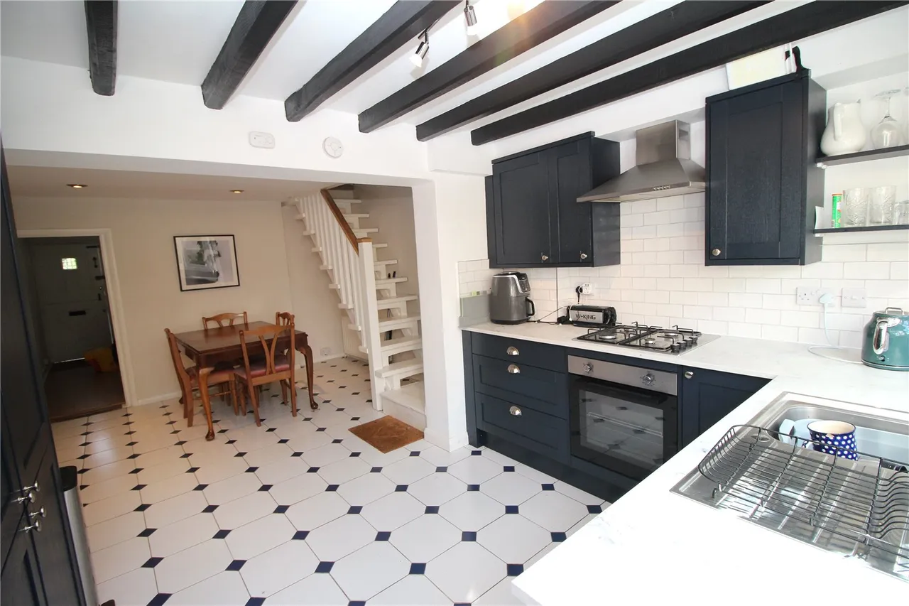 Ralph Cottages, Ford Manor Road, Dormansland, Lingfield, RH7 6NZ, photo 4
