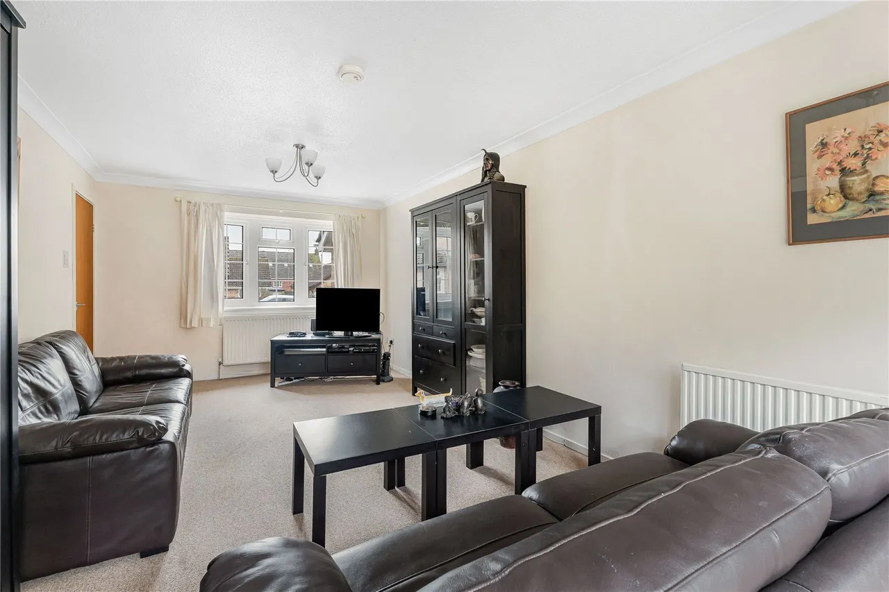 Victoria Road, Oundle, PE8, photo 4
