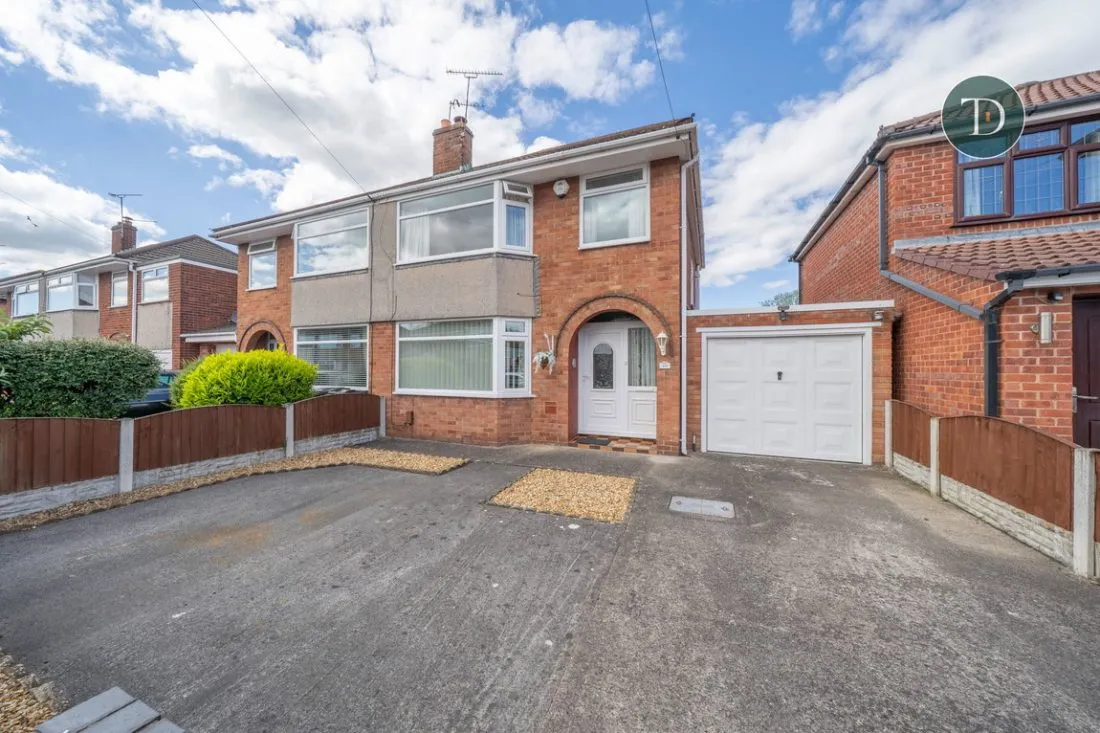 3 bed house for sale — Birch Grove, Whitby, CH66 2PX