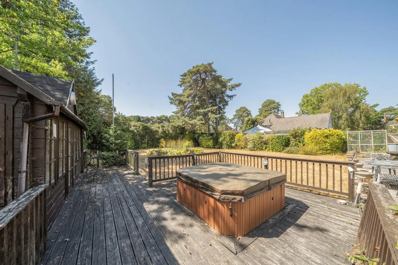 Elgin Road, BH4, photo 15