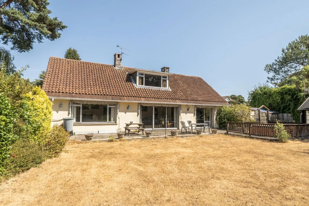 Elgin Road, BH4, photo 18