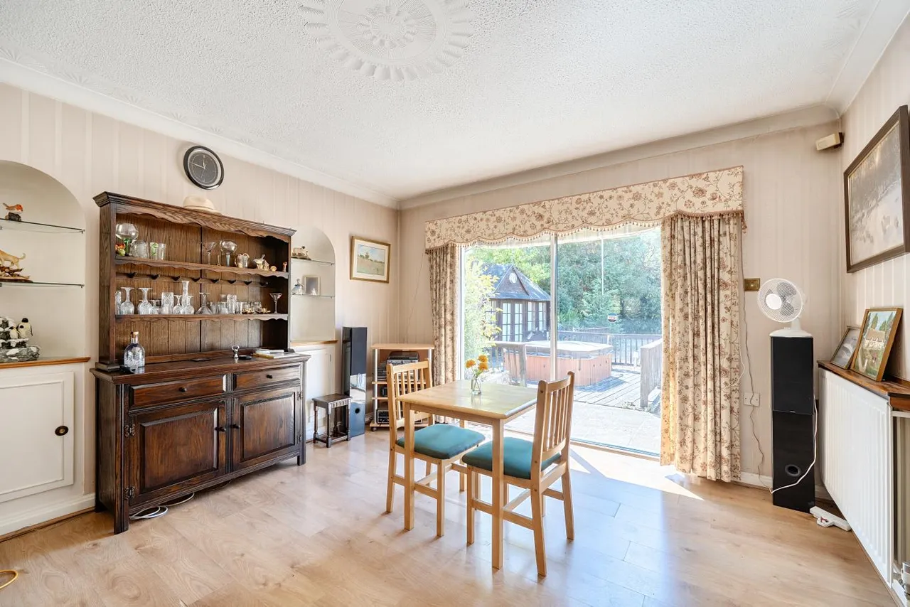 Elgin Road, BH4, photo 8